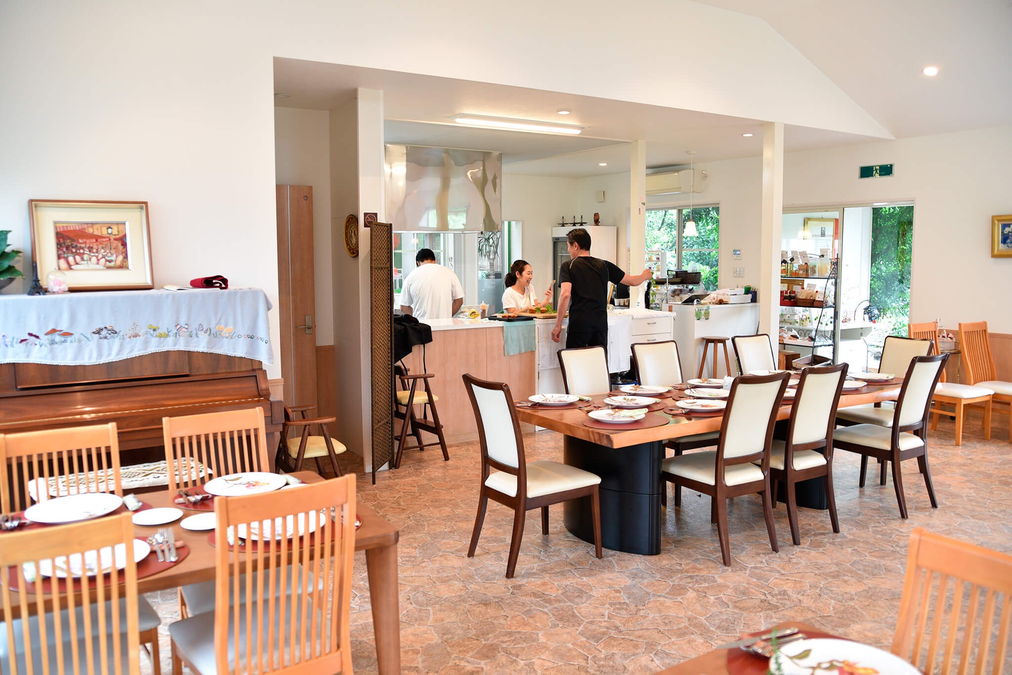 <?php the_title(); ?>