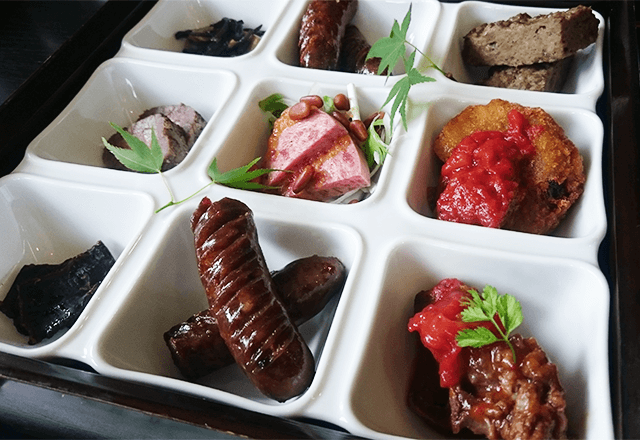 店舗紹介「南紀月野瀬温泉ぼたん荘　日本料理　月の瀬」