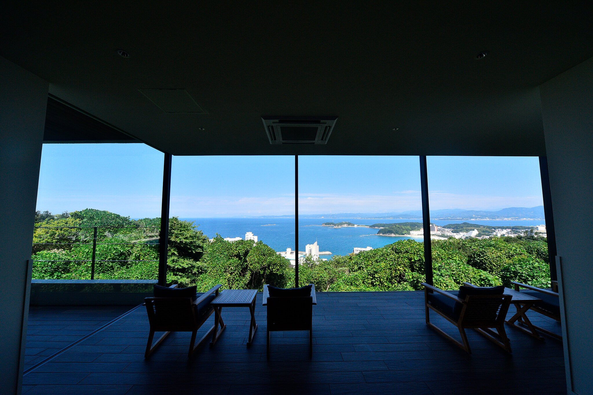 <?php the_title(); ?>