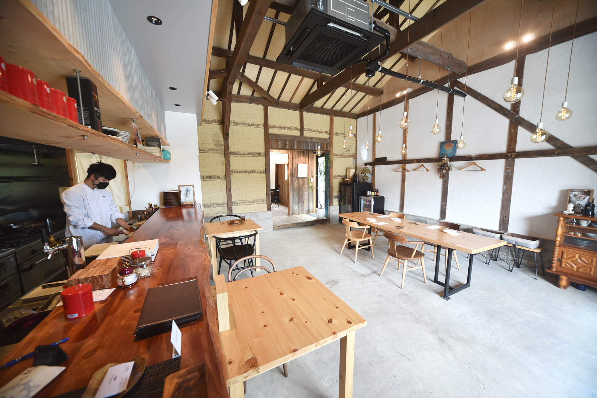 <?php the_title(); ?>