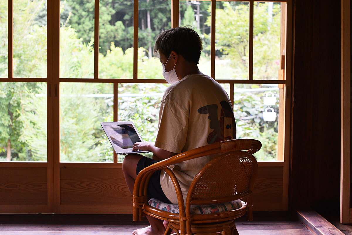 <?php the_title(); ?>