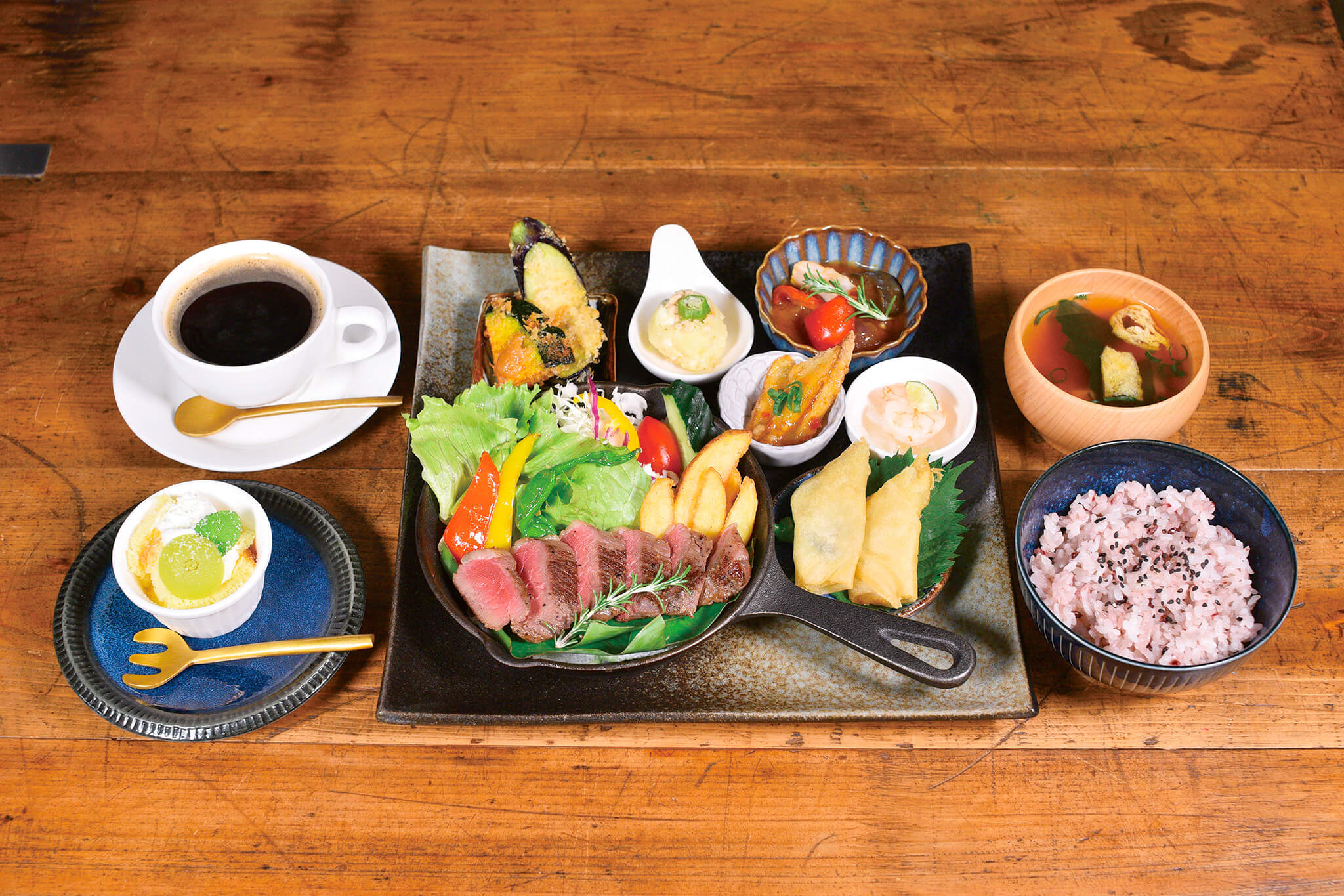 JAYA CAFE（ジャヤカフェ）