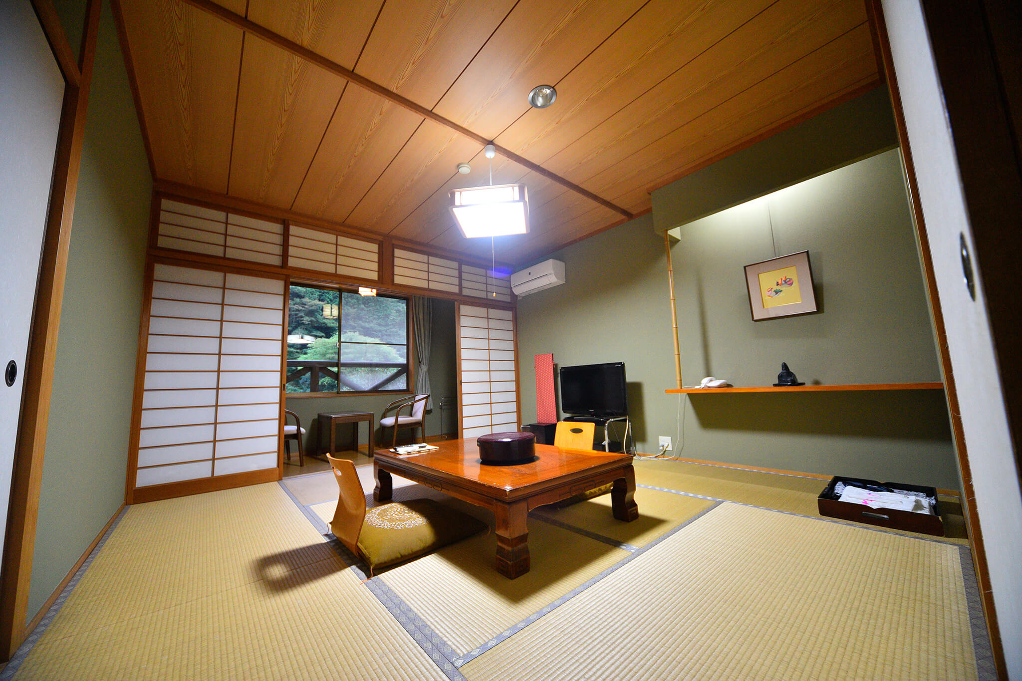 <?php the_title(); ?>